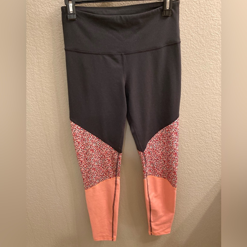 Old Navy high waisted workout leggings